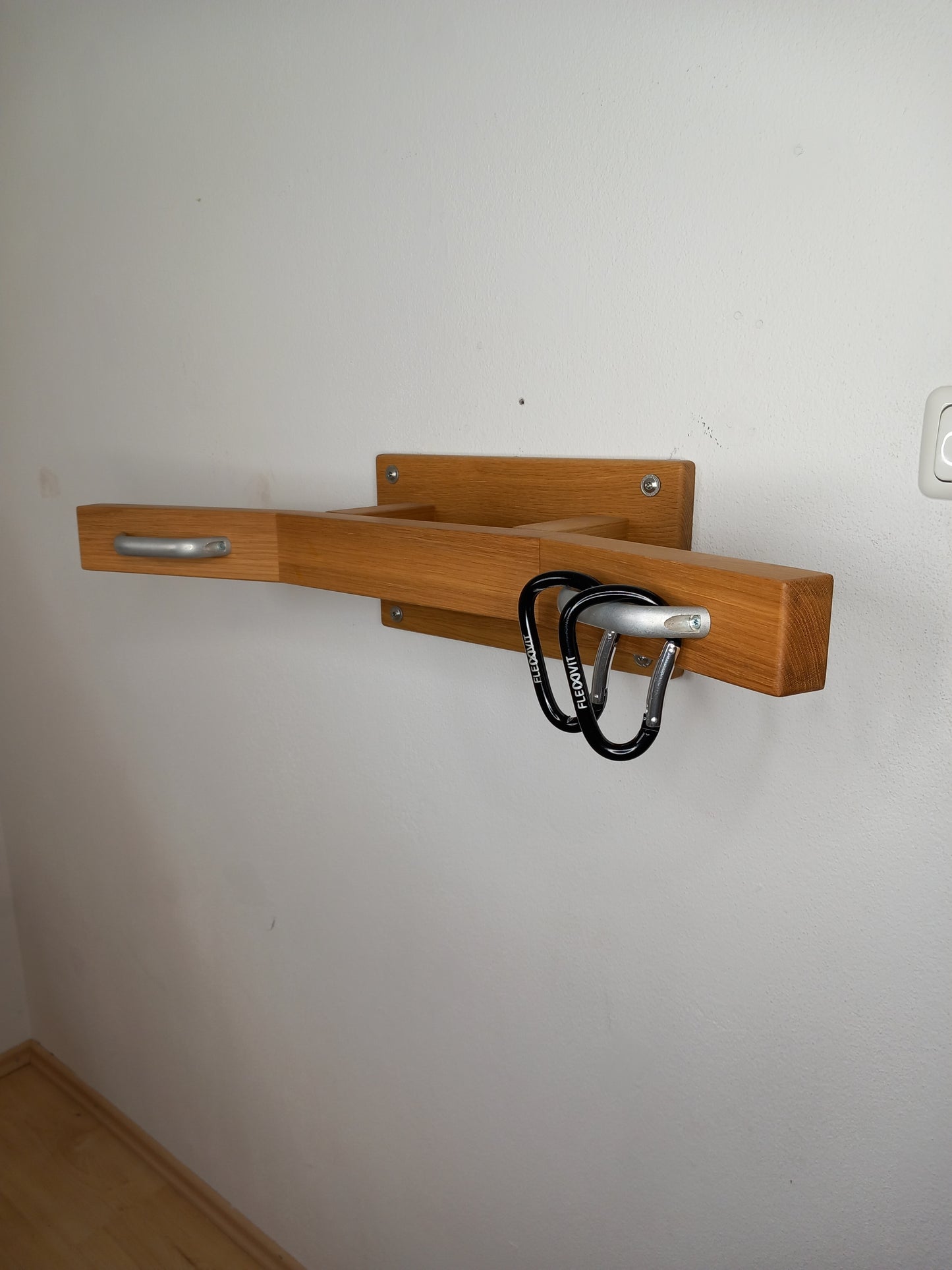Wandhalterung für Zusatz Equipment